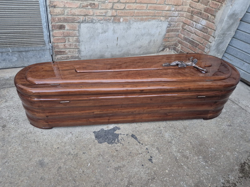 ataud cruz cristo metal madera cristal interior blanco 45x195x44-60 1u